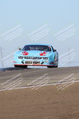 media/Oct-26-2025-CalClub SCCA (Sun) [[8ce1e69566]]/Group 4/Grapevine/